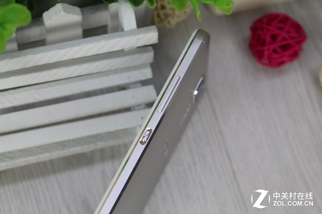 Original Smart Key with Fingerprint/Kirin 935 Glory 7 First Test (not released yet)